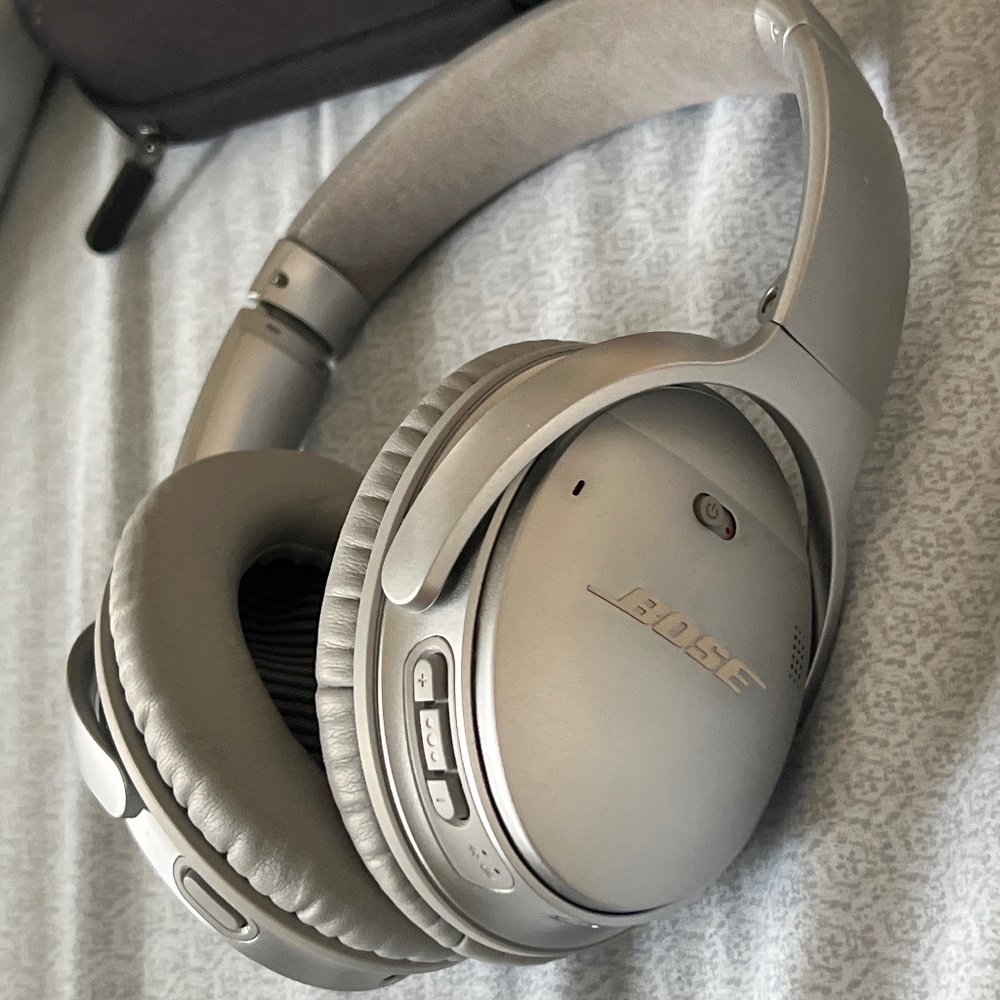 Bose Silver Headphones